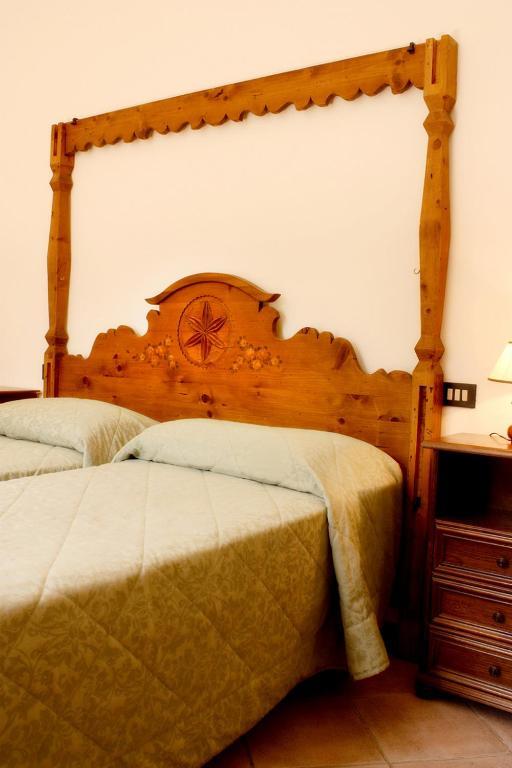 Casa Vacanze Villa Giusterna Monte Benichi Room photo